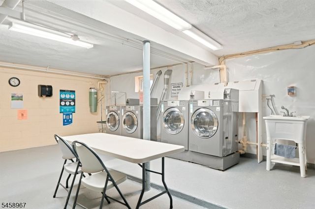 605 Grove St 8, Clifton City, NJ 07013