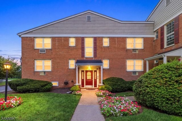 605 Grove St 8, Clifton City, NJ 07013
