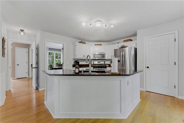 2059 Sanderlings Drive NW, Kennesaw, GA 30152
