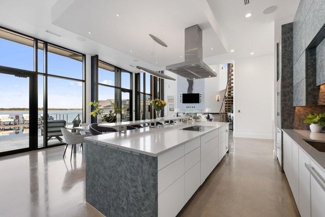 402 Lighthouse DR, Horseshoe Bay, TX 78657