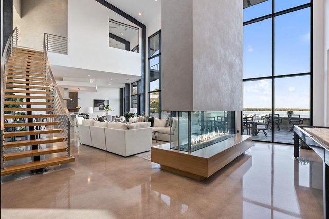 402 Lighthouse DR, Horseshoe Bay, TX 78657