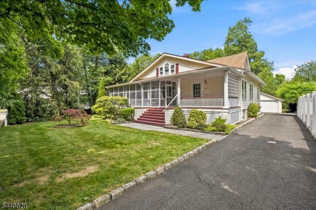559 Parkview Ave, Westfield Town, NJ 07090