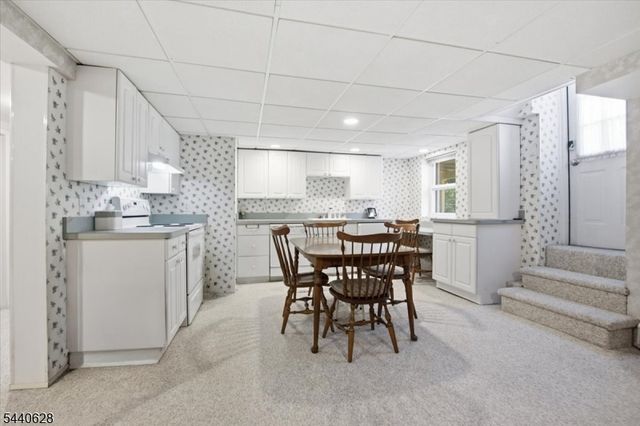 559 Parkview Ave, Westfield Town, NJ 07090