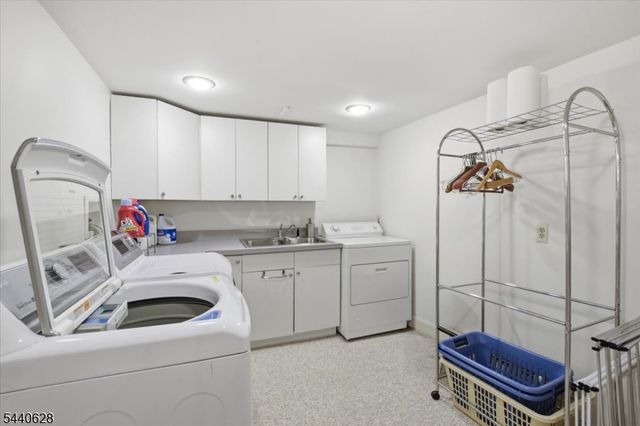 559 Parkview Ave, Westfield Town, NJ 07090