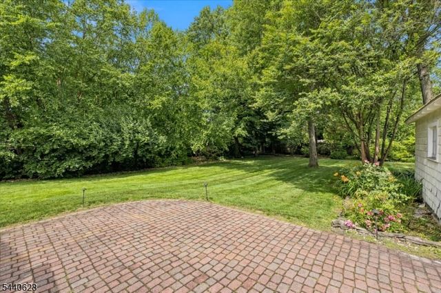 559 Parkview Ave, Westfield Town, NJ 07090