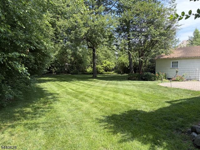 559 Parkview Ave, Westfield Town, NJ 07090