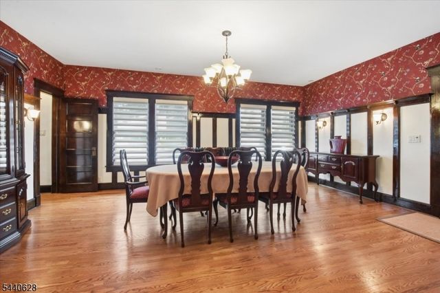559 Parkview Ave, Westfield Town, NJ 07090