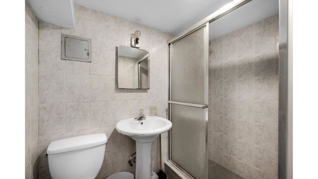 315 E 28TH Street, New York City, NY 11226