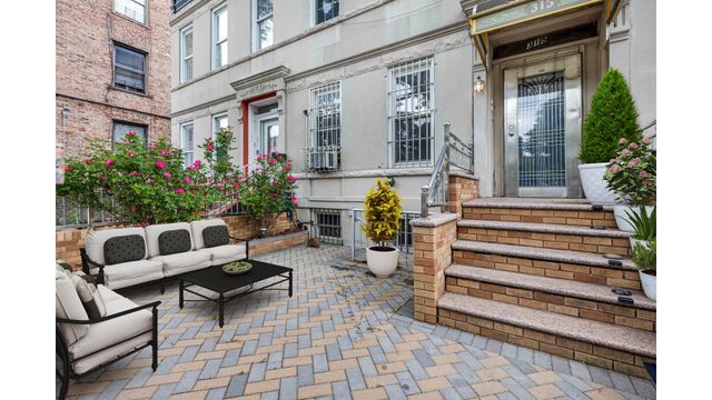 315 E 28TH Street, New York City, NY 11226