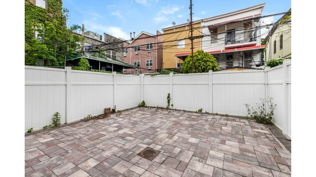 315 E 28TH Street, New York City, NY 11226
