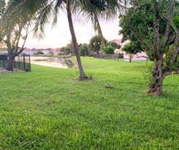 9139 Citrus Isle Lane, Lake Worth, FL 33467