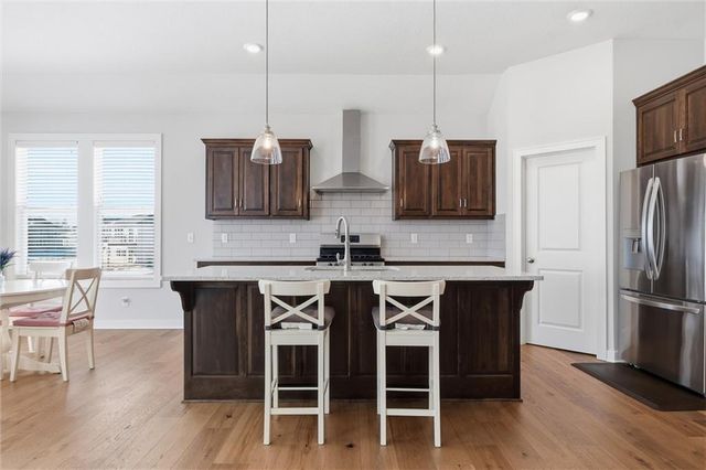 4420 SW Tanzanite Circle, Lee's Summit, MO 64082