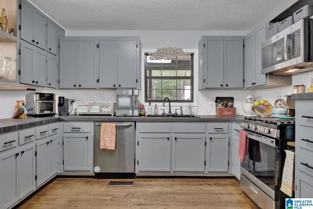 425 ARMSTRONG DRIVE, Hayden, AL 35079