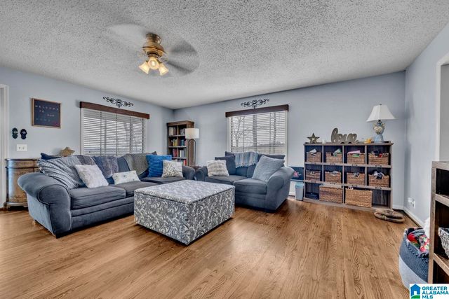 425 ARMSTRONG DRIVE, Hayden, AL 35079