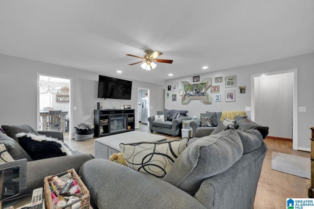 425 ARMSTRONG DRIVE, Hayden, AL 35079