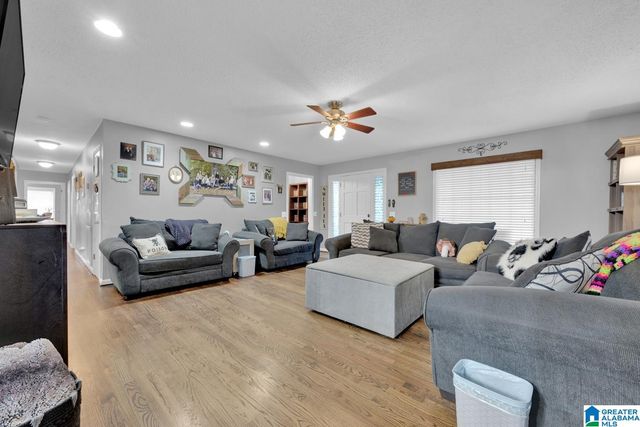 425 ARMSTRONG DRIVE, Hayden, AL 35079