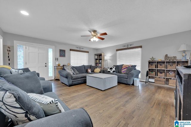 425 ARMSTRONG DRIVE, Hayden, AL 35079