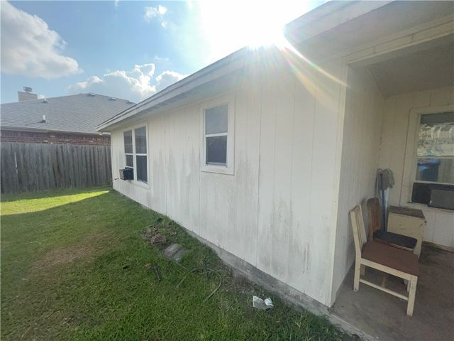 3149 Boar Thicket Dr, Corpus Christi, TX 78414