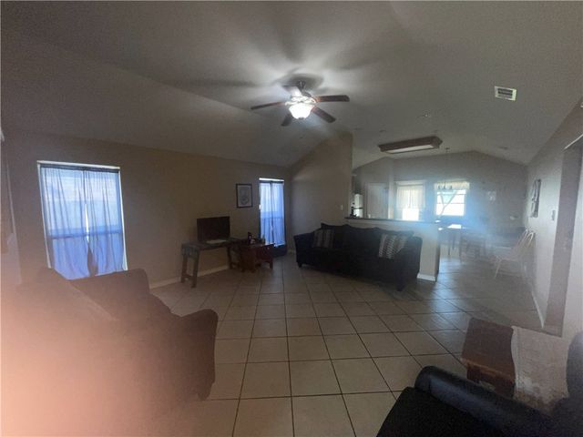 3149 Boar Thicket Dr, Corpus Christi, TX 78414