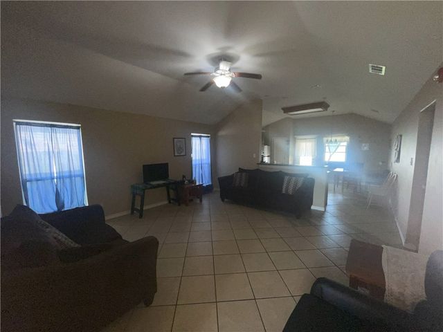 3149 Boar Thicket Dr, Corpus Christi, TX 78414