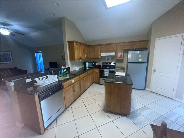 3149 Boar Thicket Dr, Corpus Christi, TX 78414