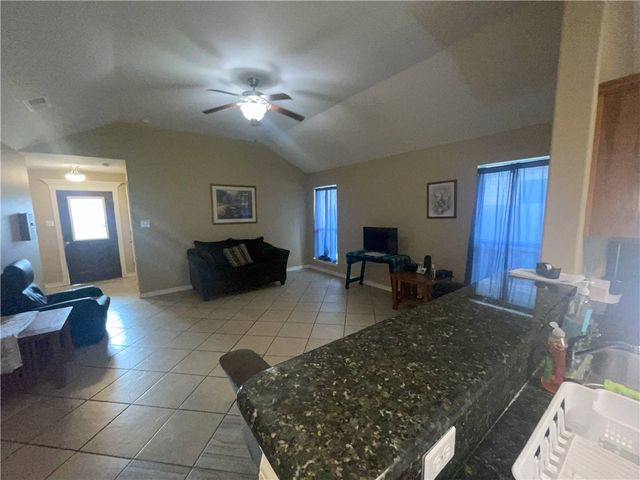 3149 Boar Thicket Dr, Corpus Christi, TX 78414