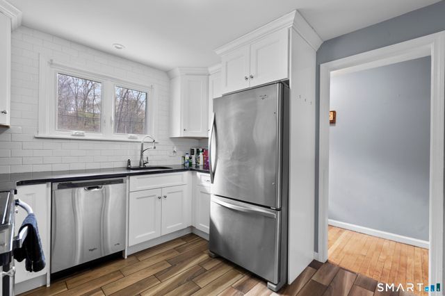 35 Fans Rock Road, Hamden, CT 06518