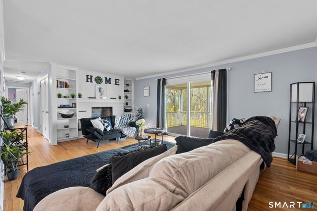 35 Fans Rock Road, Hamden, CT 06518