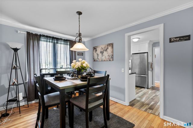 35 Fans Rock Road, Hamden, CT 06518