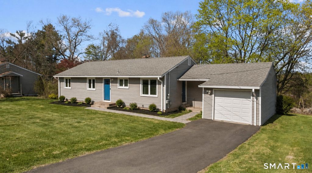 35 Fans Rock Road, Hamden, CT 06518