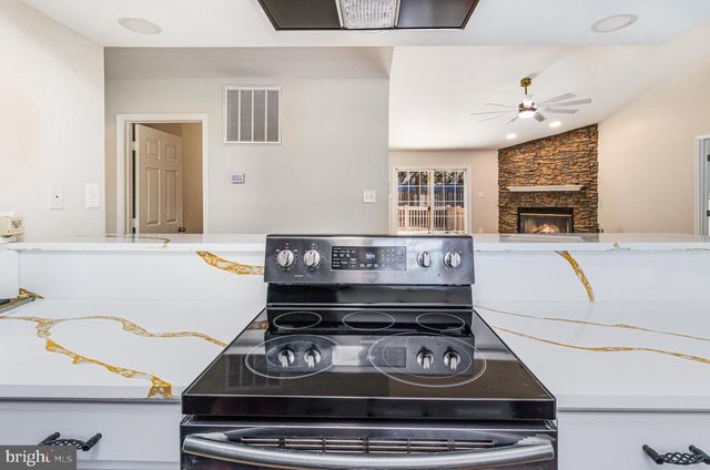 246 VINE PL, Stafford, VA 22554