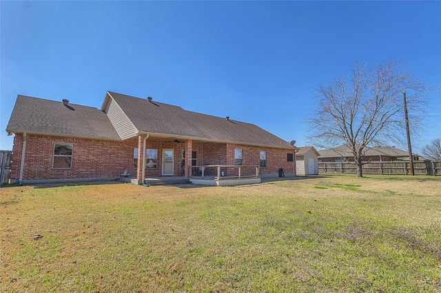 300 W McAfee Street, Mabank, TX 75147