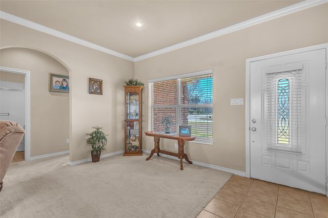 300 W McAfee Street, Mabank, TX 75147