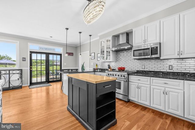 16050 HAMILTON STATION RD, Waterford, VA 20197