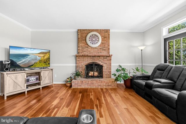 16050 HAMILTON STATION RD, Waterford, VA 20197