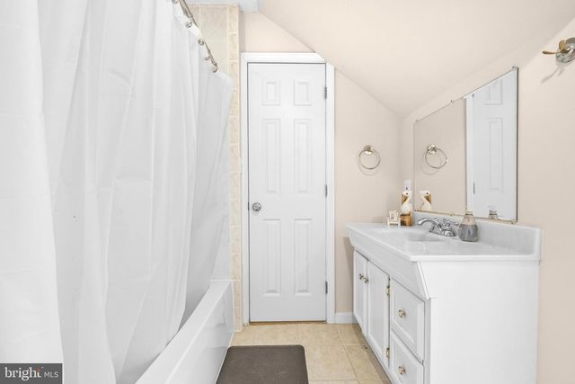 16050 HAMILTON STATION RD, Waterford, VA 20197