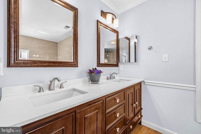 16050 HAMILTON STATION RD, Waterford, VA 20197