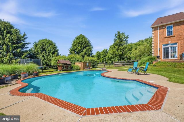 16050 HAMILTON STATION RD, Waterford, VA 20197