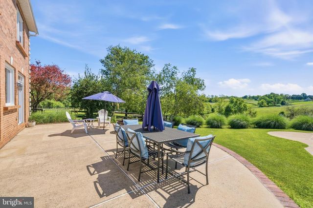 16050 HAMILTON STATION RD, Waterford, VA 20197