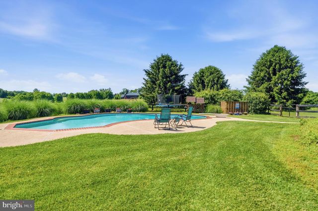 16050 HAMILTON STATION RD, Waterford, VA 20197