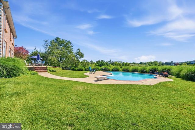 16050 HAMILTON STATION RD, Waterford, VA 20197