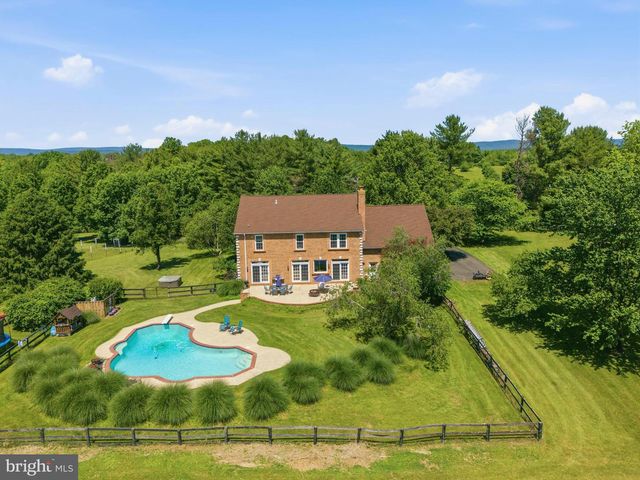 16050 HAMILTON STATION RD, Waterford, VA 20197