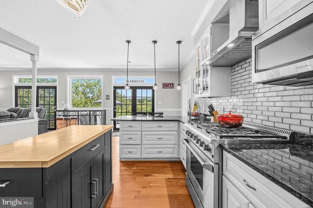 16050 HAMILTON STATION RD, Waterford, VA 20197
