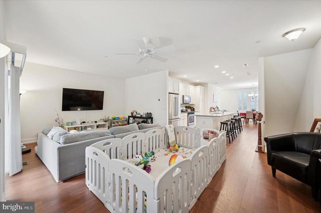 807 LAKEVIEW CT, King Of Prussia, PA 19406