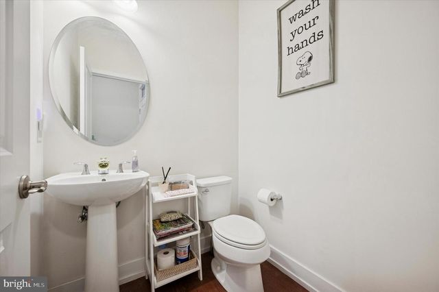 807 LAKEVIEW CT, King Of Prussia, PA 19406