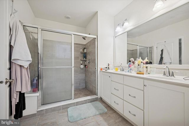 807 LAKEVIEW CT, King Of Prussia, PA 19406