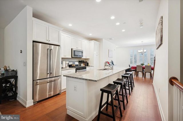 807 LAKEVIEW CT, King Of Prussia, PA 19406