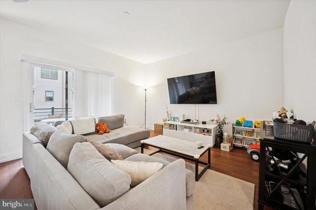 807 LAKEVIEW CT, King Of Prussia, PA 19406