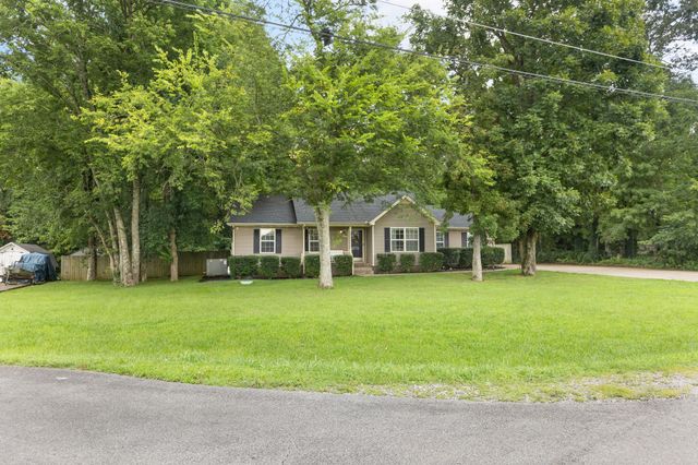 223 Cool Waters Ct, Christiana, TN 37037