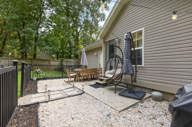 223 Cool Waters Ct, Christiana, TN 37037